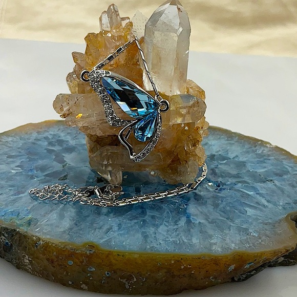 Jeulia 18” Sterling Silver Blue Topaz Butterfly Necklace. - Picture 3 of 6